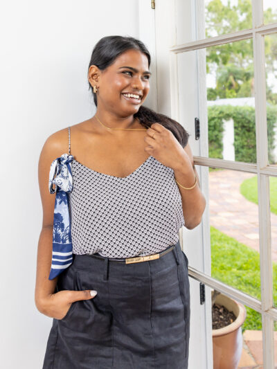 pear-collections-thang-top-for-pear-shaped-women