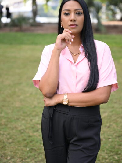 The Button Blouse – Made for Your Curves